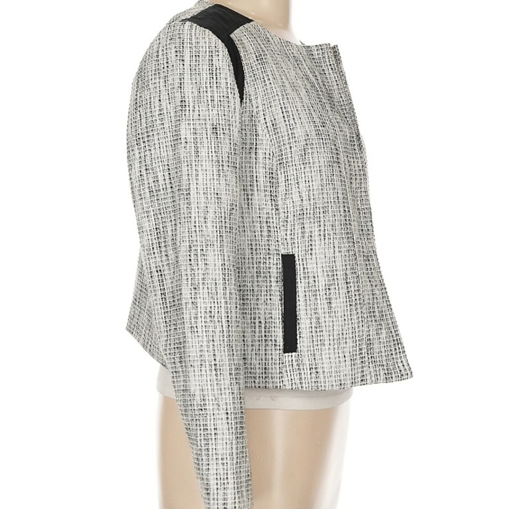 Banana Republic Black and White Patterned Blazer - Picture 3 of 5